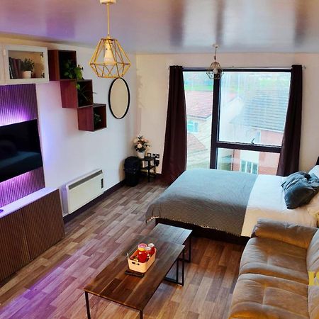 Luxurious Birmingham City Apartment Buitenkant foto
